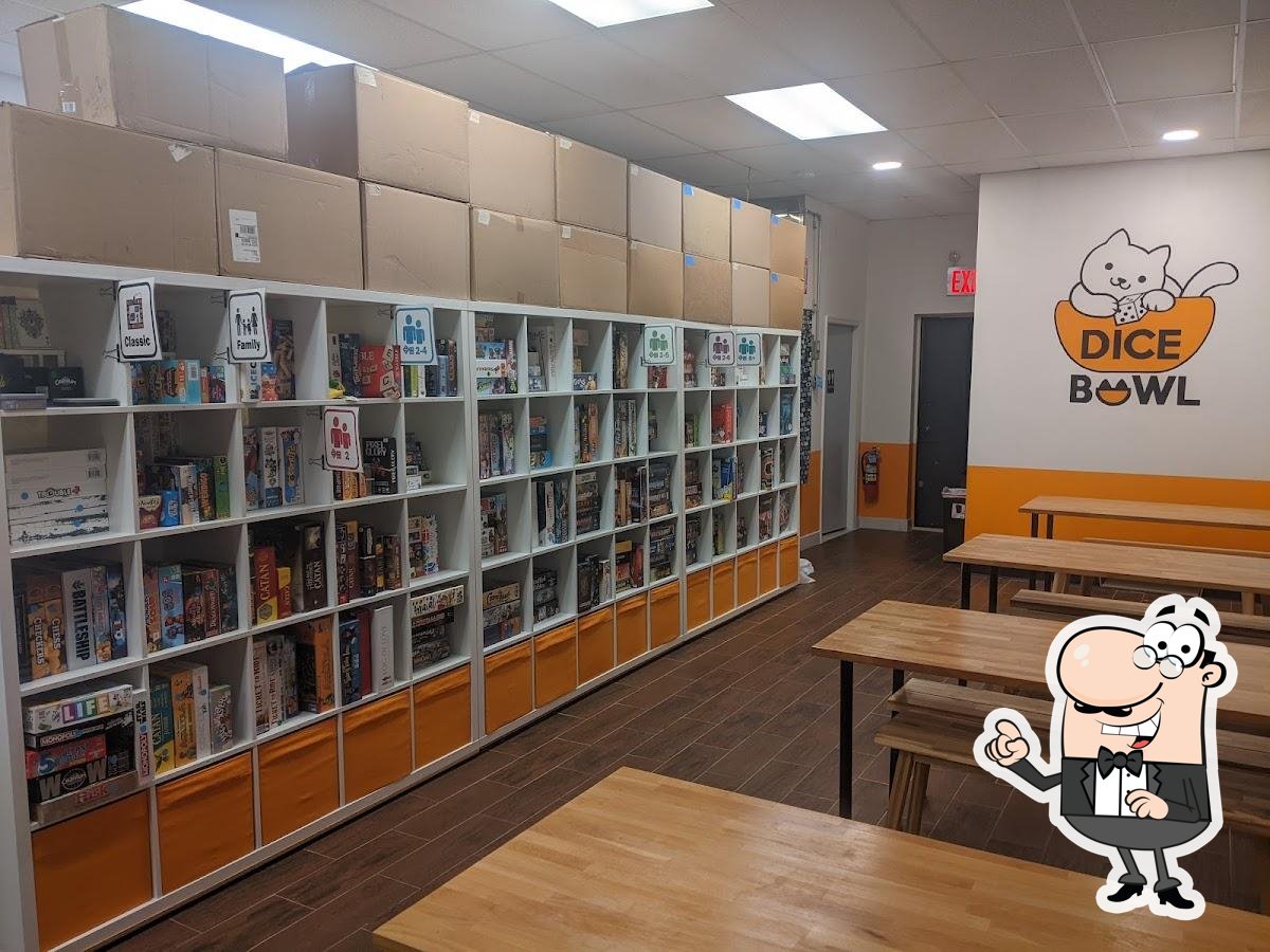 Dice Bowl board game cafe